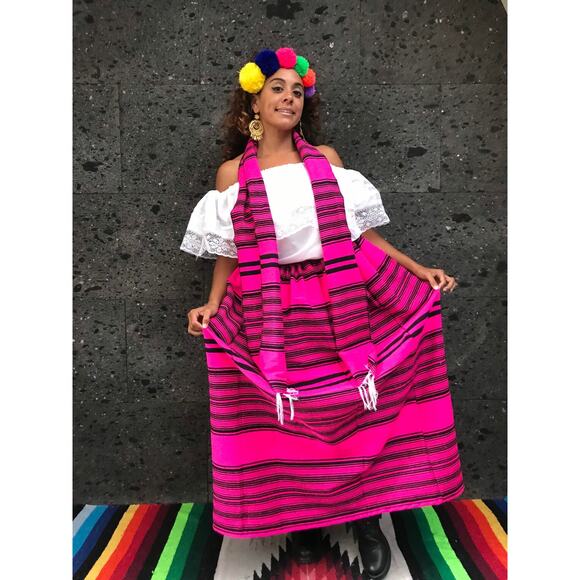 Traditional Mexican Zarape Dress Set – Handmade Two-Piece S to XL - Picture 4 of 4